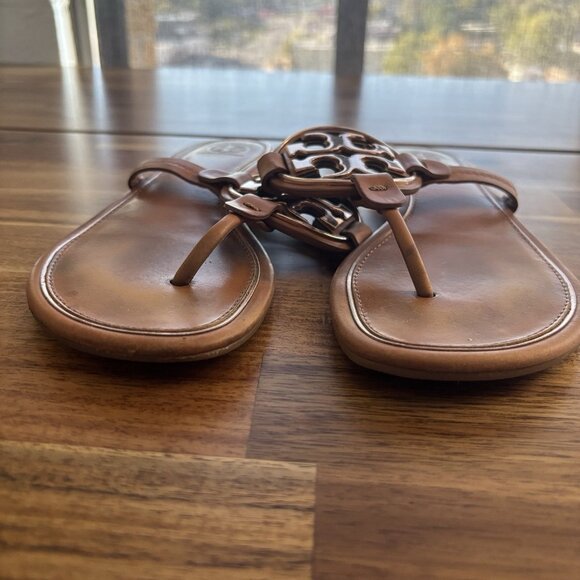 Tory Burch Miller Sandals Tan Leather Logo Women’s 8.5 Resort Beach Pool FLAWS - Picture 14 of 16